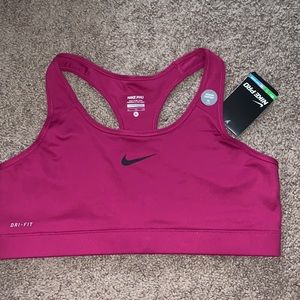 Nike pro sports bra